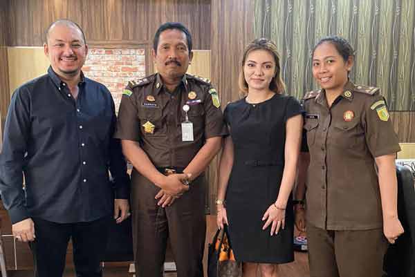 Mrs. Katharina Nutz and Mr. Jupiter Lalwani at the Bali Prosecutor's Office